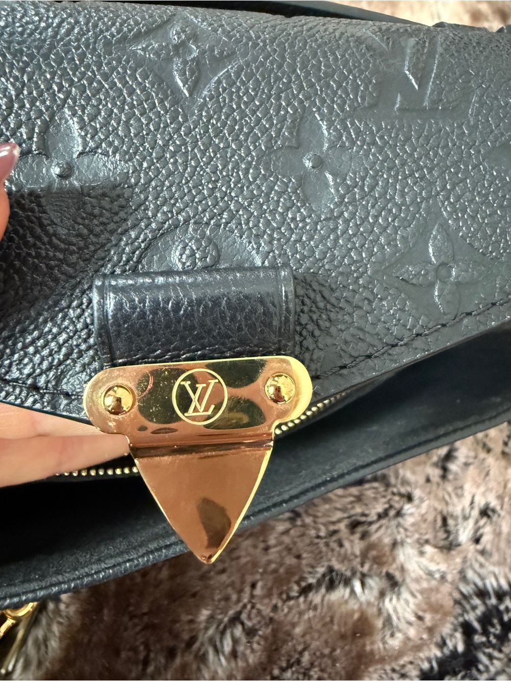 Louis Vuitton Black Empreinte Pochette Metis East West Shoulder Bag (Authentic) - Picture 9 of 16